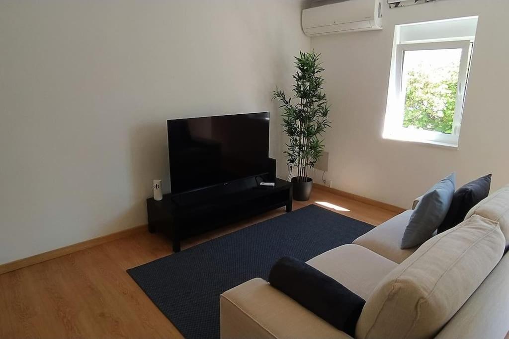 Lisboa/City/Sunny Apar/Metro/Airport/Wifi/Air Cond 외부 사진